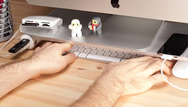 quirky-METAL_SPACE_BAR